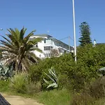 Praia Das Avencas Apt Junto Ao Mar Com Estacionamento E Ac Parede