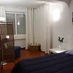 Praia Das Avencas Apt Junto Ao Mar Com Estacionamento E Ac Lejlighed Parede