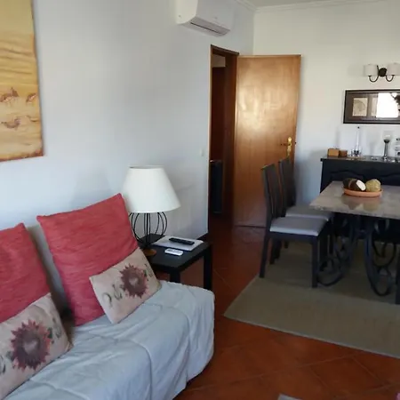 Praia Das Avencas Apt Junto Ao Mar Com Estacionamento E Ac 파레드