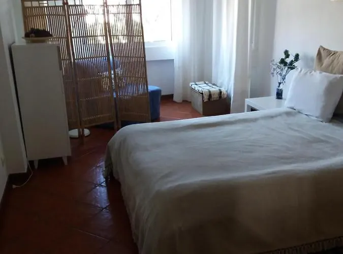 Διαμέρισμα Praia Das Avencas Apt Junto Ao Mar Com Estacionamento E Ac Parede