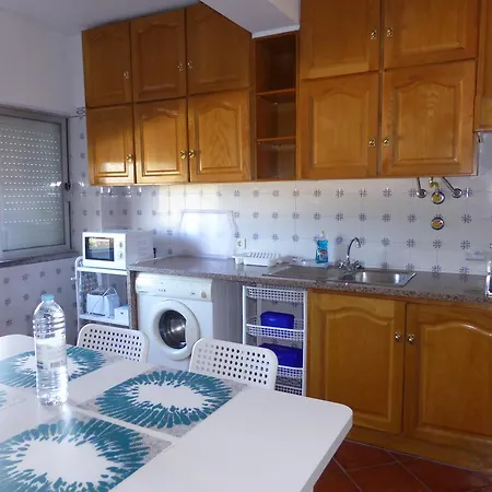 アパート Praia Das Avencas Apt Junto Ao Mar Com Estacionamento E Ac *