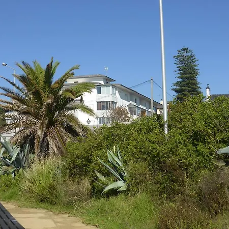 Praia Das Avencas Apt Junto Ao Mar Com Estacionamento E Ac パレーデ