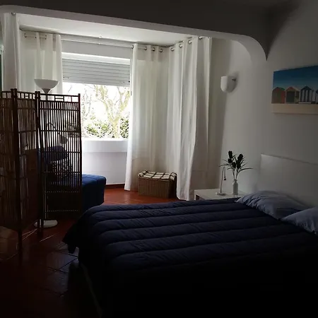 Praia Das Avencas Apt Junto Ao Mar Com Estacionamento E Ac アパート パレーデ